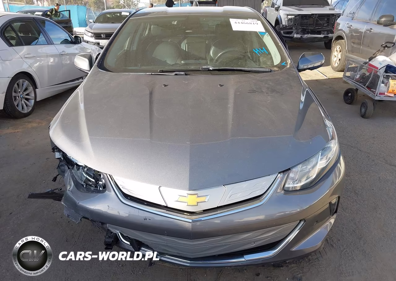 2018 Chevrolet Volt Premier VIN:1G1RB6S51JU145838 - 12
