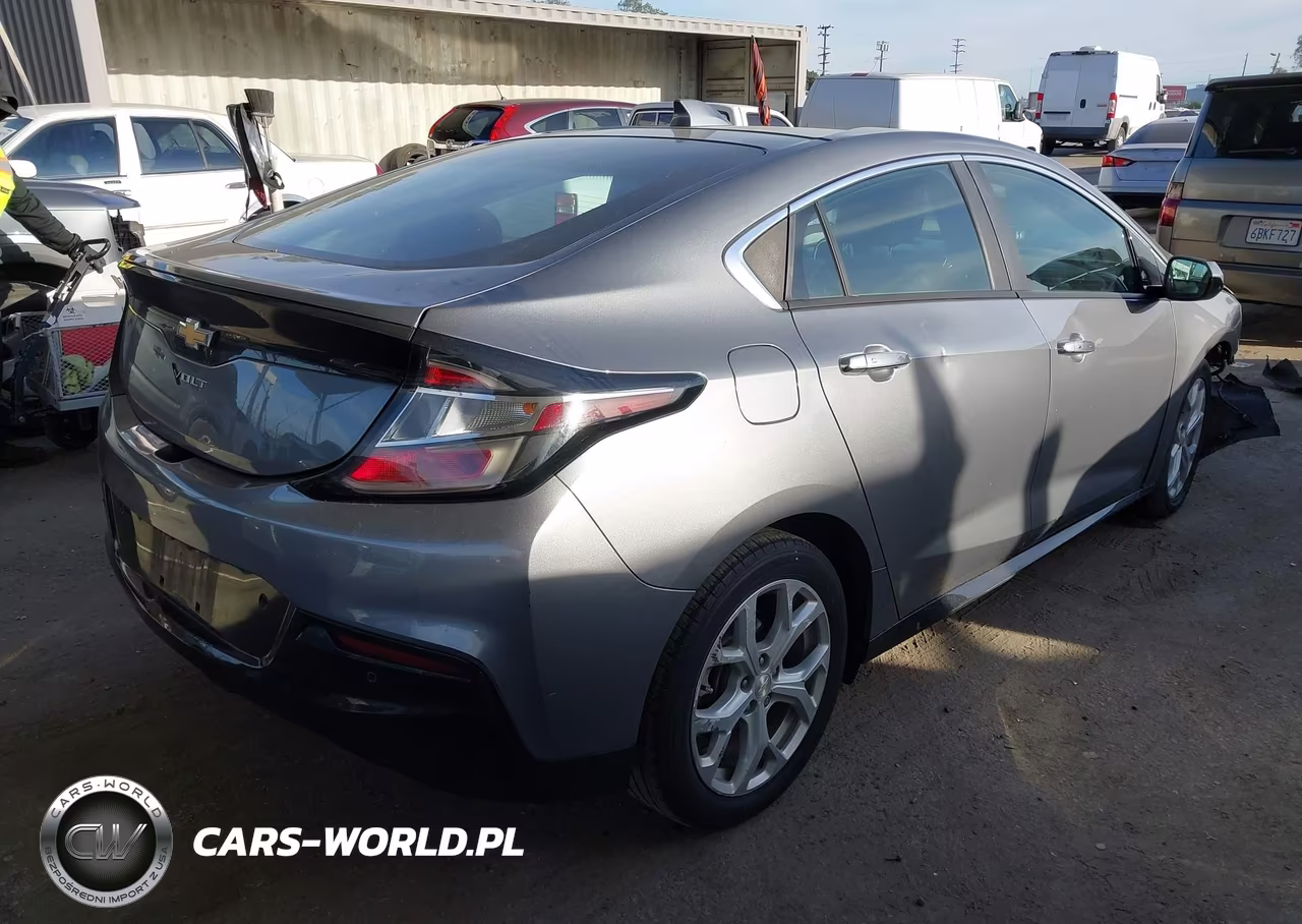 2018 Chevrolet Volt Premier VIN:1G1RB6S51JU145838 - 4