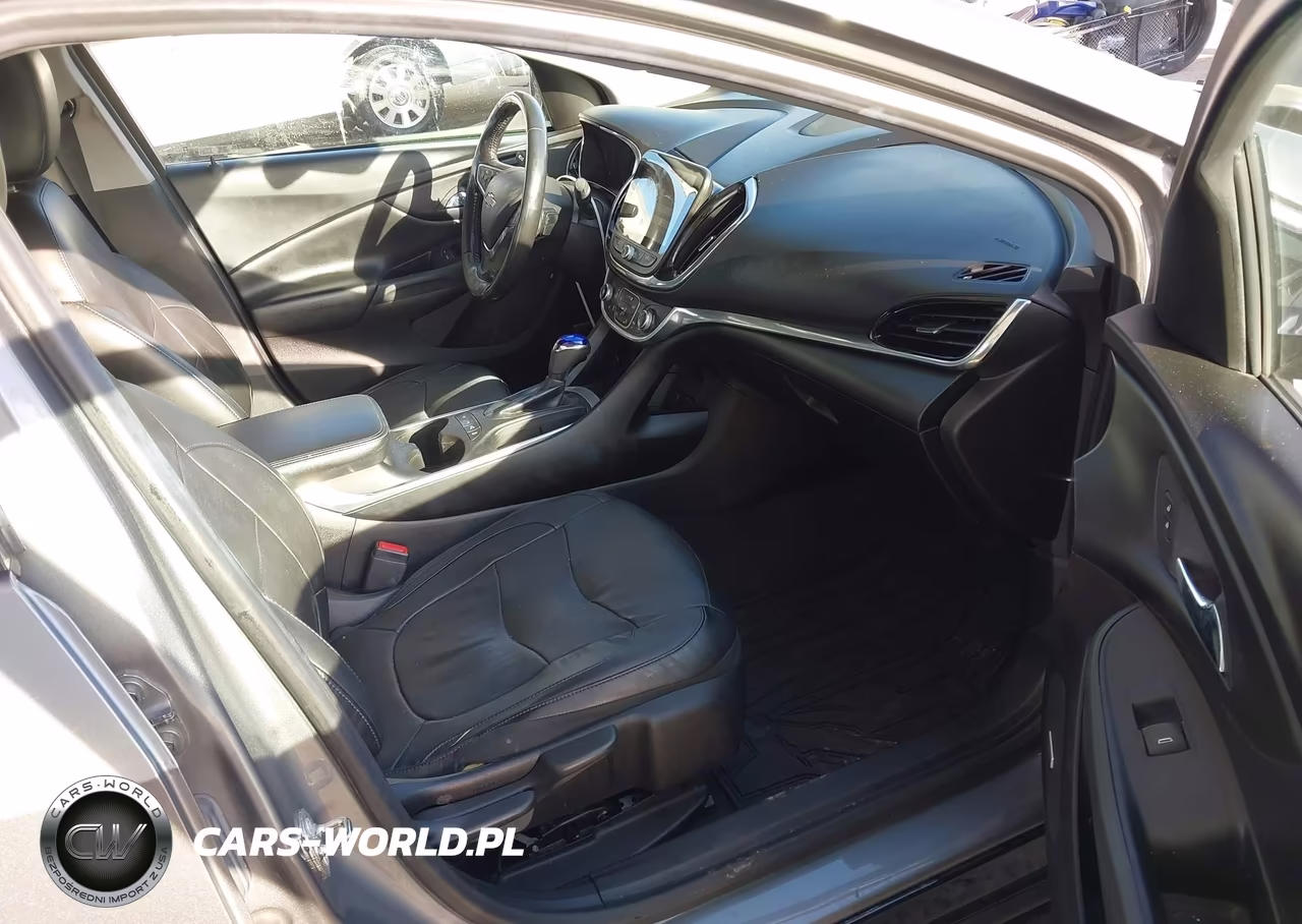 2018 Chevrolet Volt Premier VIN:1G1RB6S51JU145838 - 5