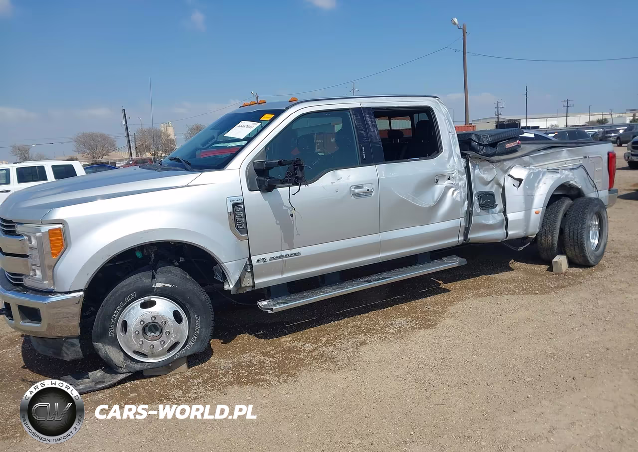 2018 Ford F-350 Lariat VIN:1FT8W3DT1JEC24177 - 10