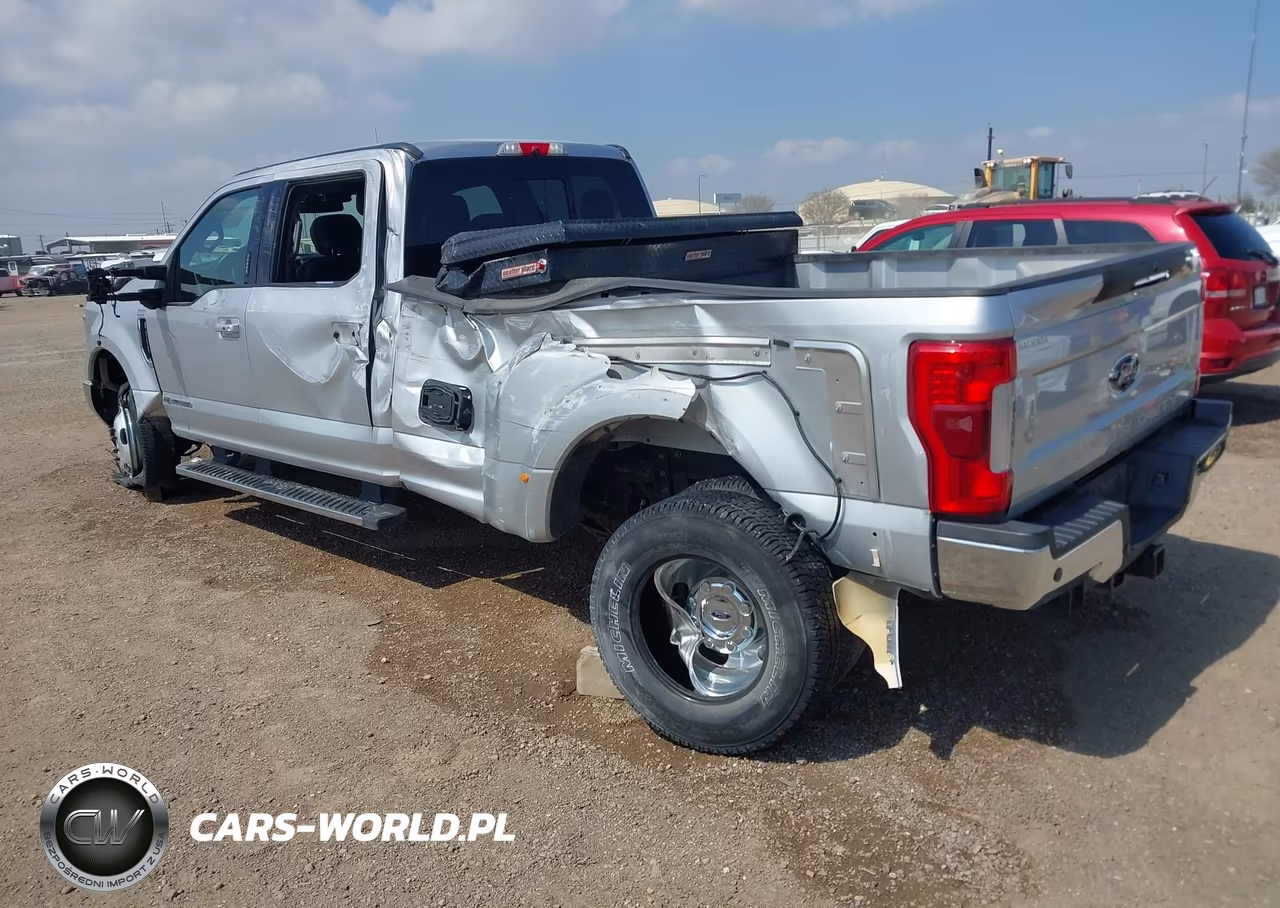 2018 Ford F-350 Lariat VIN:1FT8W3DT1JEC24177 - 3
