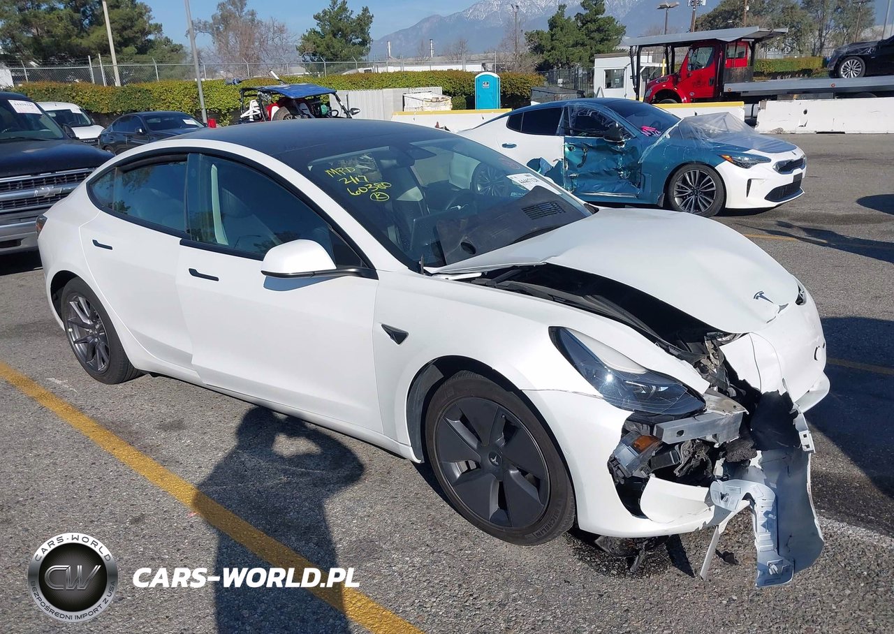 2021 Tesla Model 3 Standard Range Plus Rear-Wheel Drive