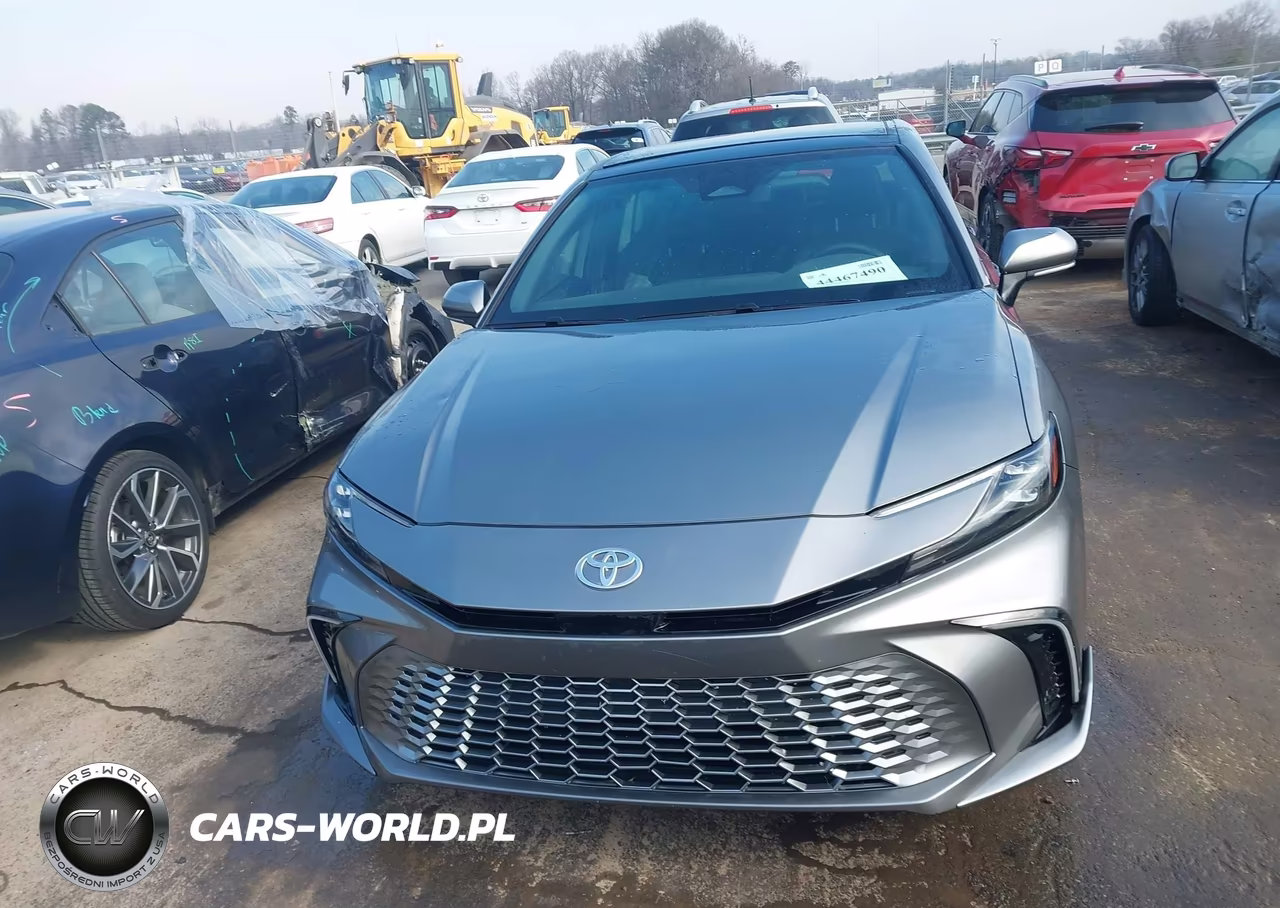 2025 Toyota Camry Xse VIN:4T1DAACK9SU521050 - 13