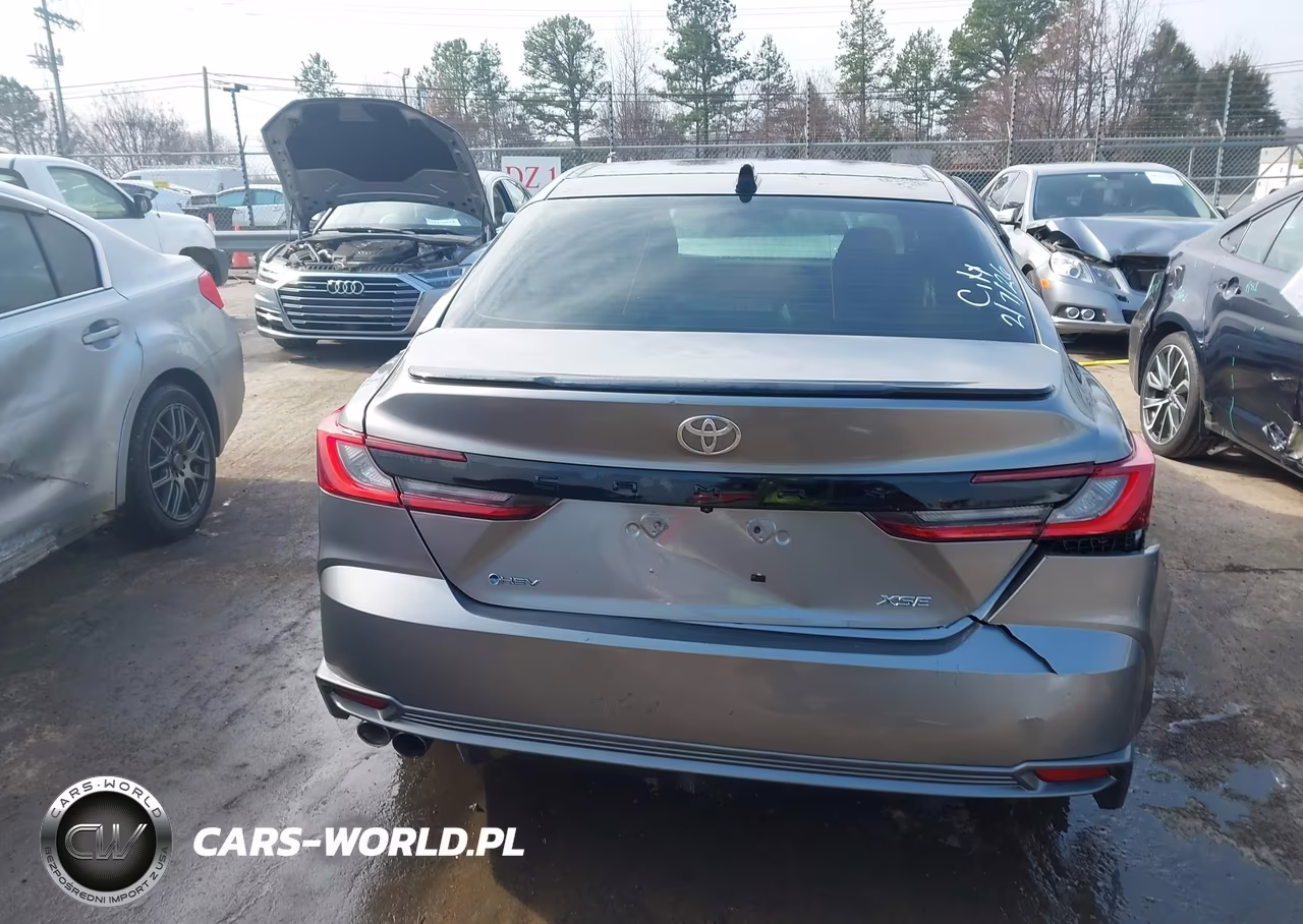 2025 Toyota Camry Xse VIN:4T1DAACK9SU521050 - 17