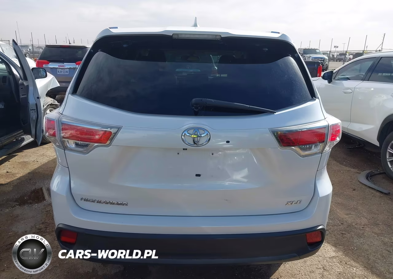 2015 Toyota Highlander Xle V6 VIN:5TDKKRFH9FS076794 - 16