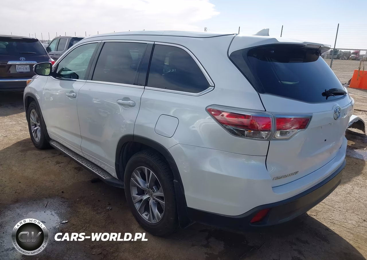 2015 Toyota Highlander Xle V6 VIN:5TDKKRFH9FS076794 - 3