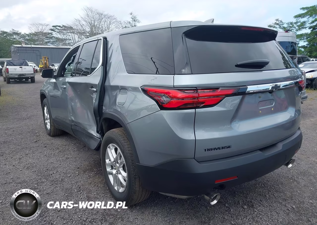 2023 Chevrolet Traverse Fwd Ls VIN:1GNERFKW8PJ305886 - 3