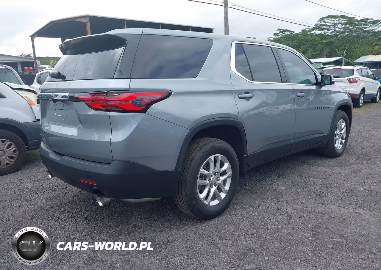2023 Chevrolet Traverse Fwd Ls VIN:1GNERFKW8PJ305886 - 4