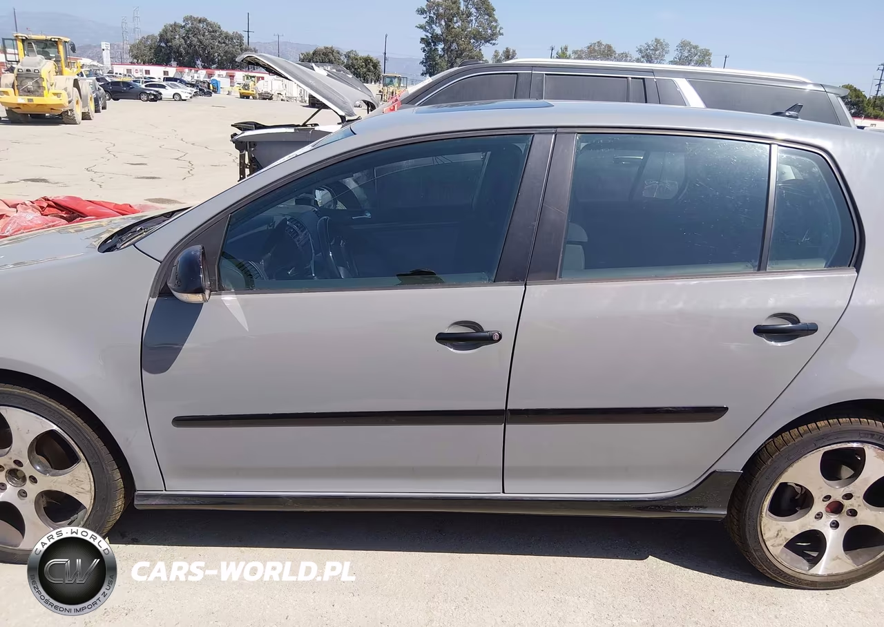 2007 Volkswagen Rabbit 4-Door VIN:WVWDS71K17W073938 - 14