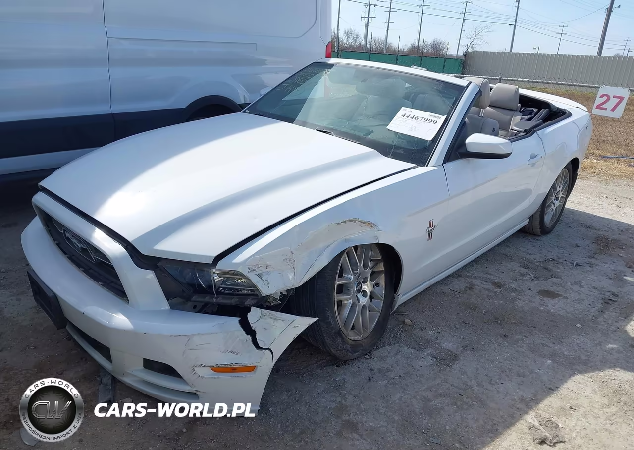 2014 Ford Mustang V6 Premium VIN:1ZVBP8EM9E5296349 - 2