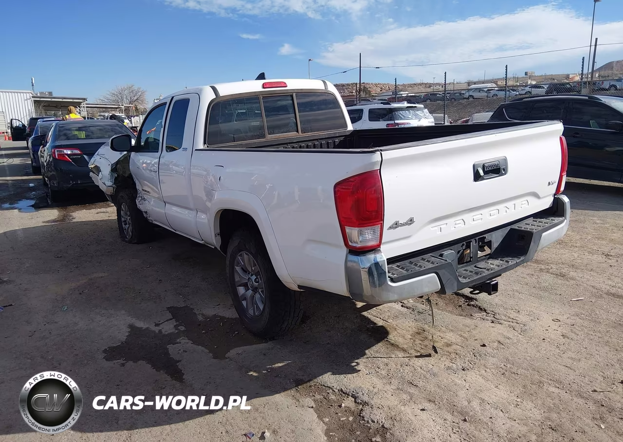 2017 Toyota Tacoma Sr5 V6 VIN:5TFSZ5AN9HX070539 - 3