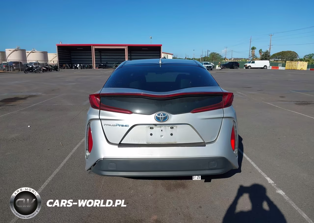 2018 Toyota Prius Prime Premium VIN:JTDKARFP9J3081434 - 16