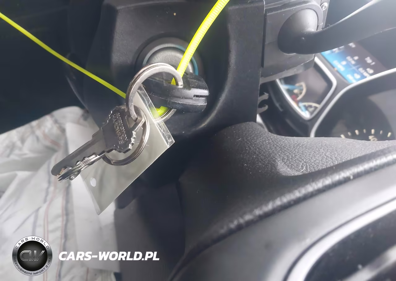 2017 Ford Focus Se VIN:1FADP3F22HL326423 - 11