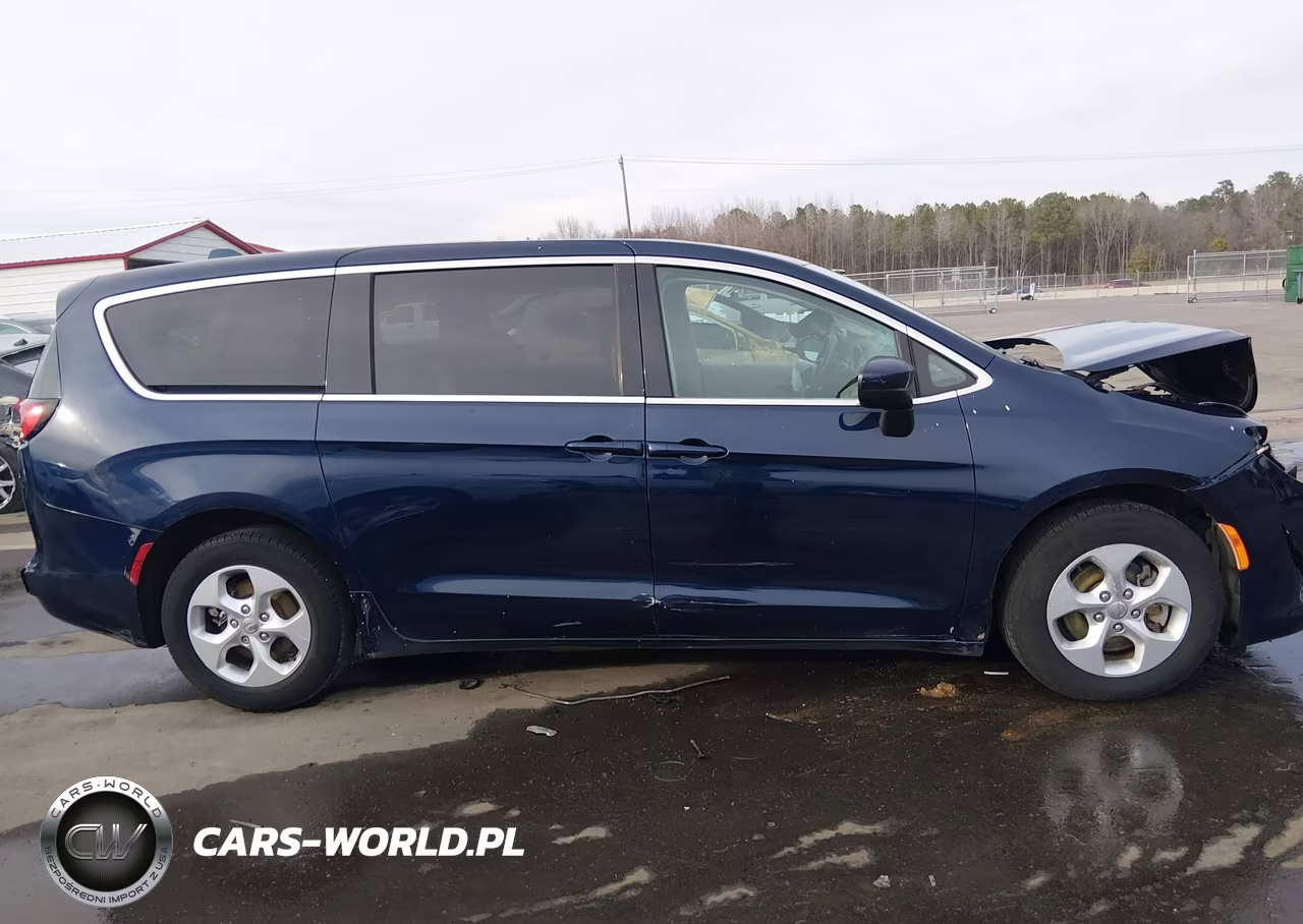 2017 Chrysler Pacifica Lx VIN:2C4RC1CG1HR521551 - 13