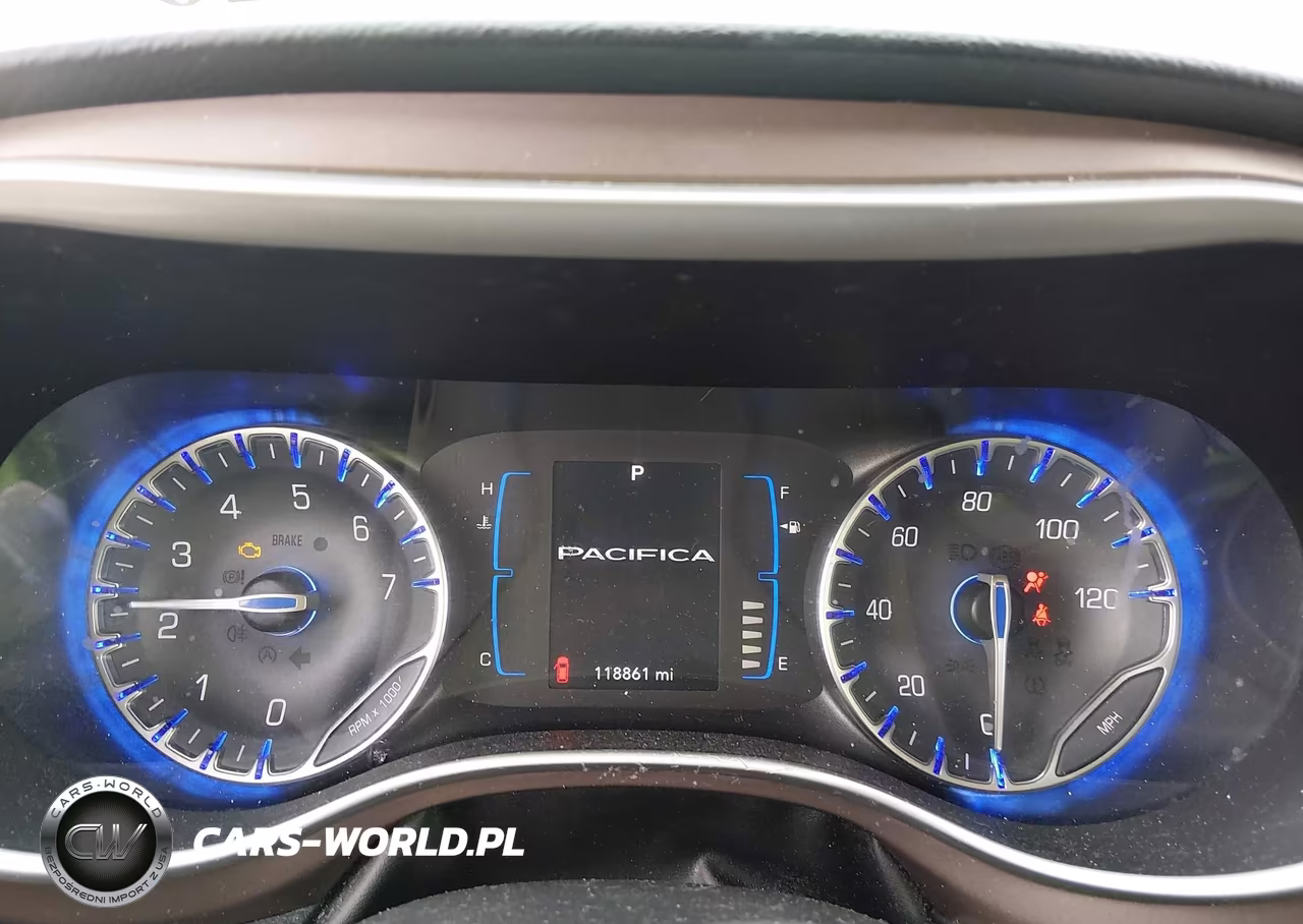 2017 Chrysler Pacifica Lx VIN:2C4RC1CG1HR521551 - 7