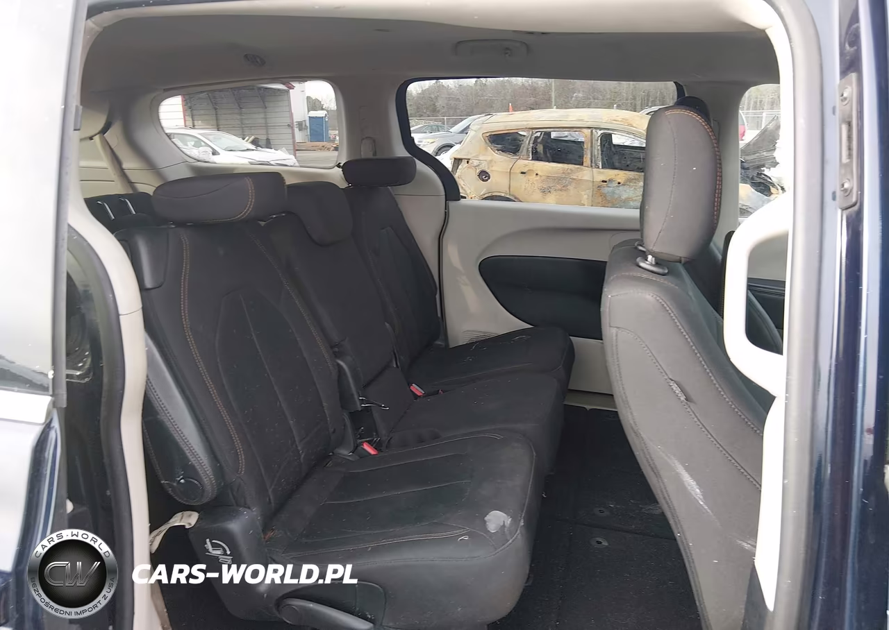 2017 Chrysler Pacifica Lx VIN:2C4RC1CG1HR521551 - 8