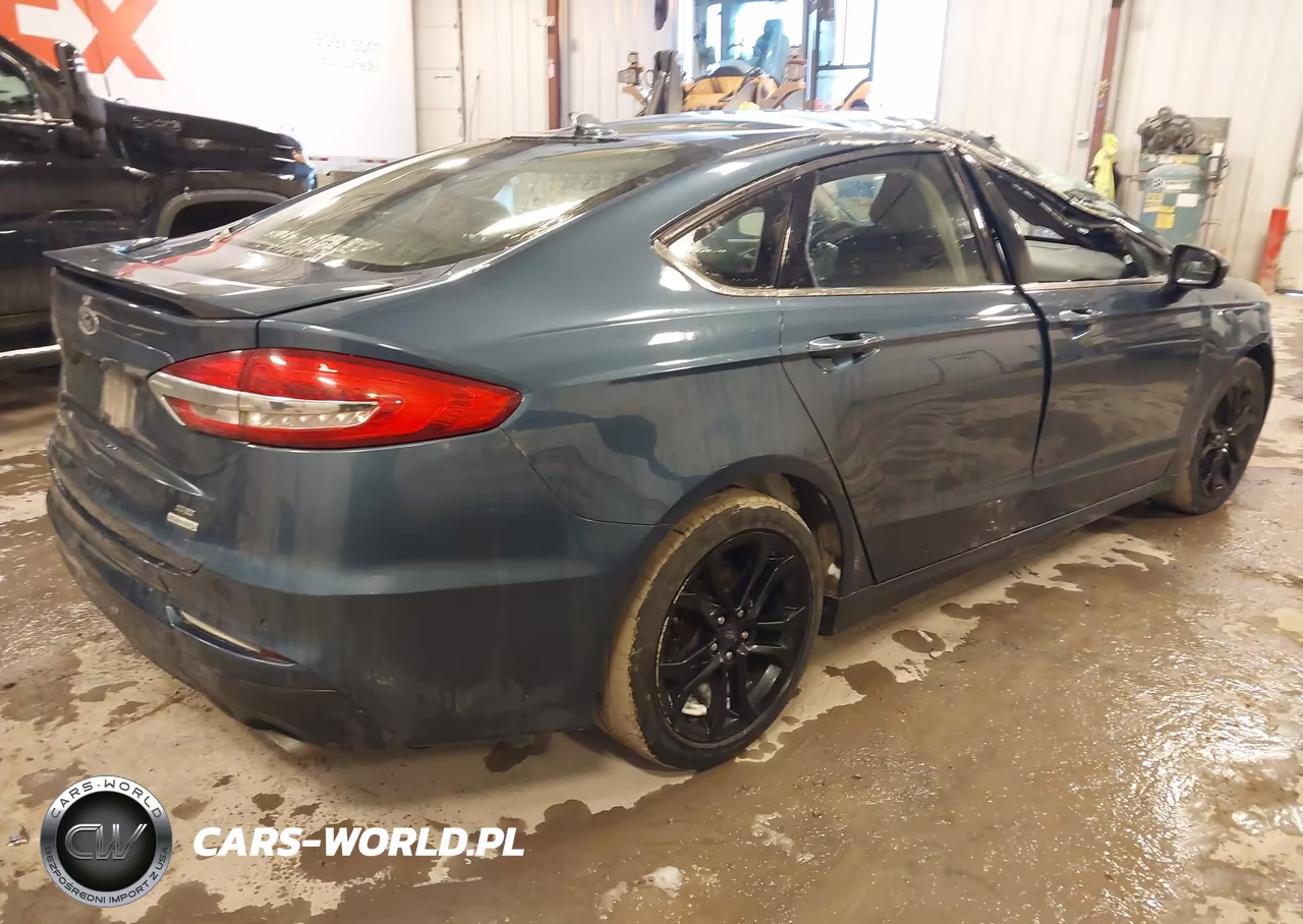 2019 Ford Fusion Se VIN:3FA6P0HD7KR197593 - 4