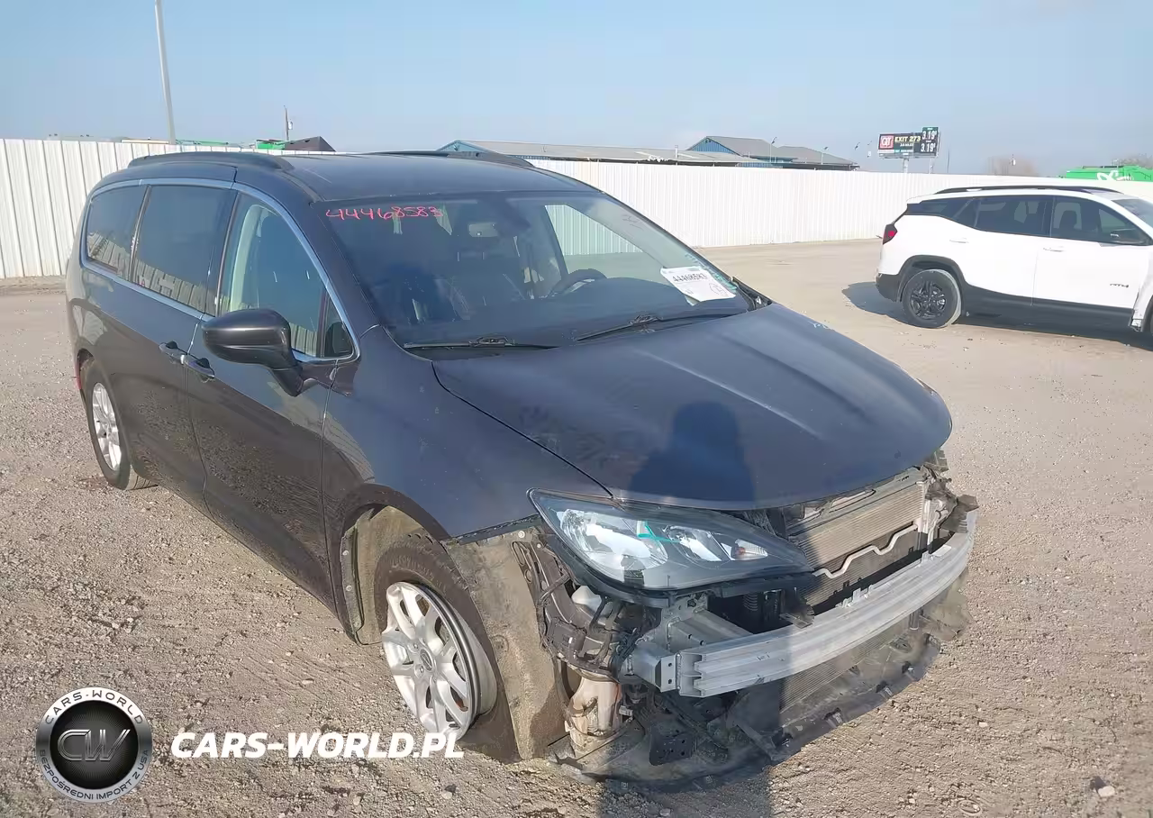 2020 Chrysler Voyager Lxi