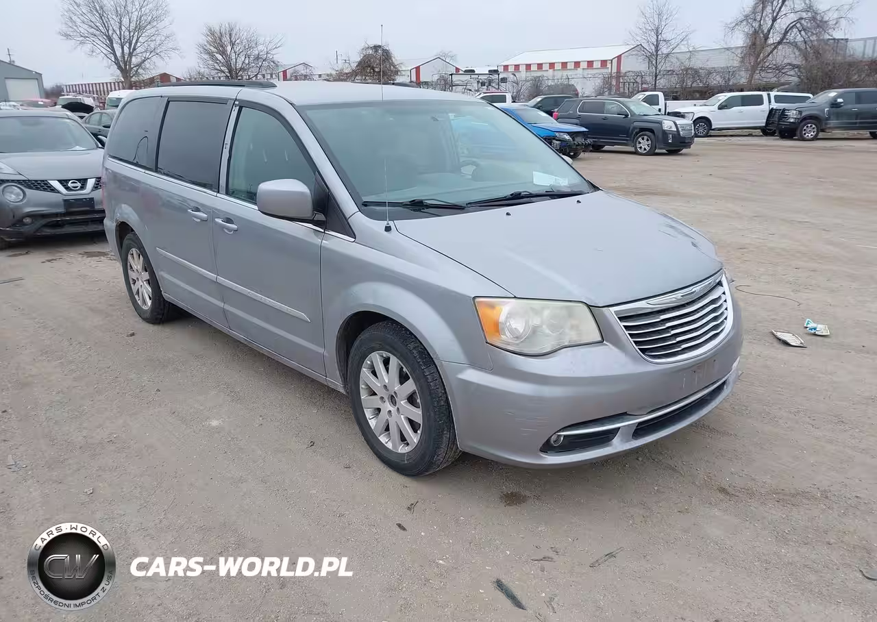 2013 Chrysler Town & Country Touring