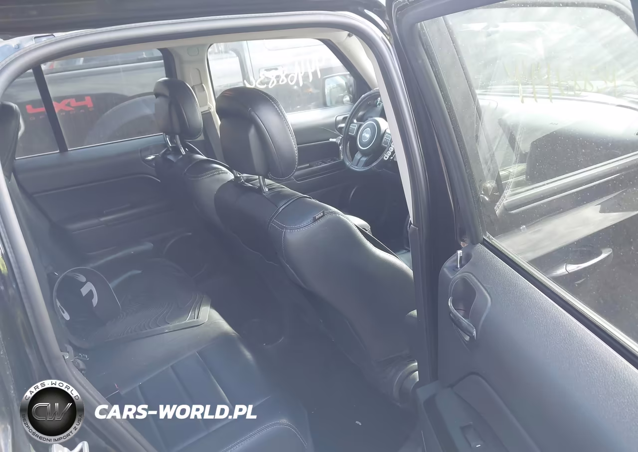 2015 Jeep Patriot High Altitude Edition VIN:1C4NJPFA2FD264754 - 8