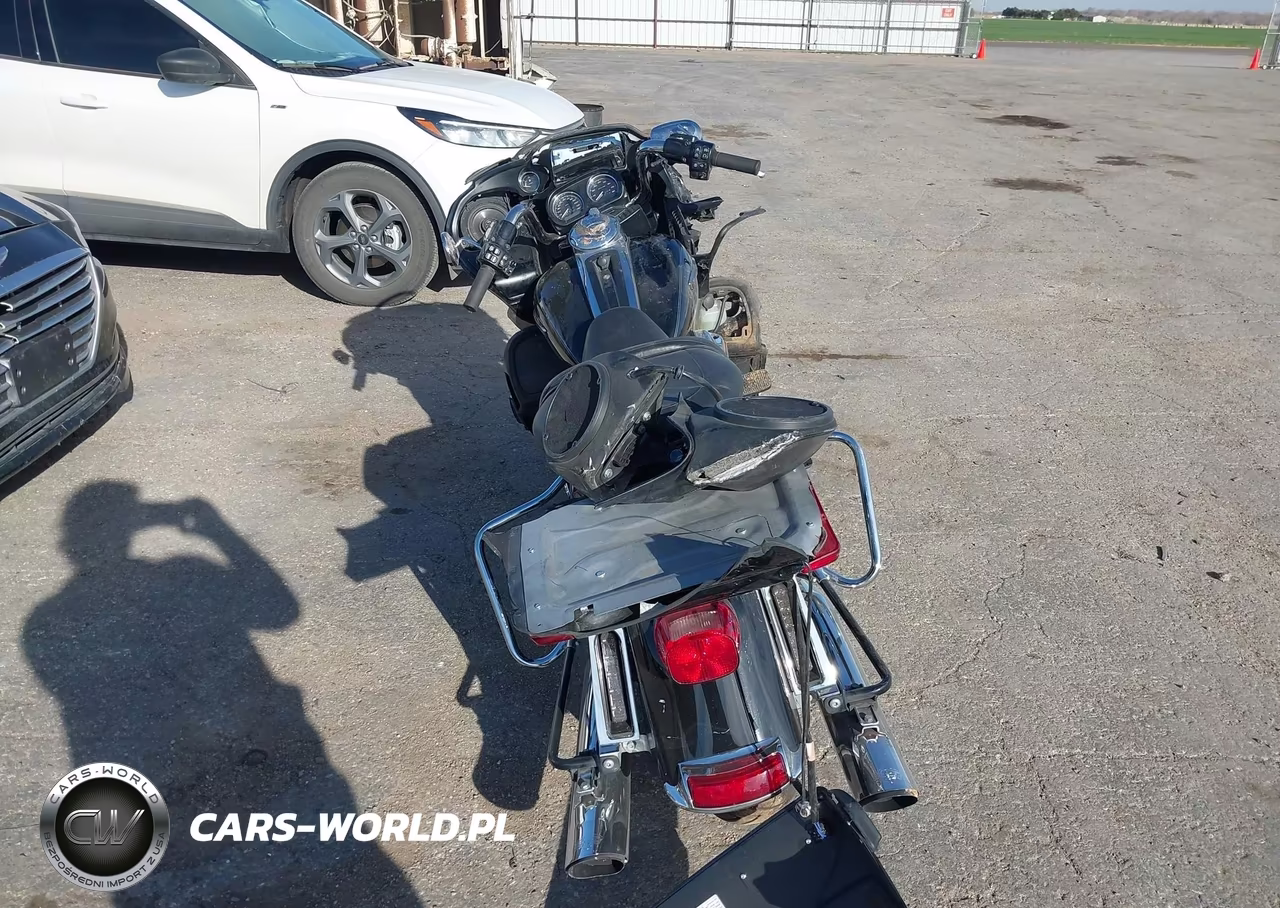2016 Harley-Davidson Fltru VIN:1HD1KGL12GB602603 - 6