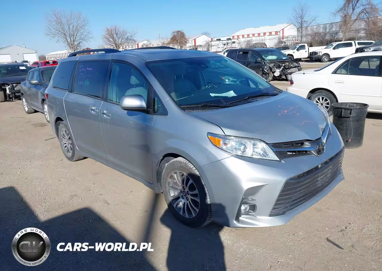 2019 Toyota Sienna Xle 8 Passenger