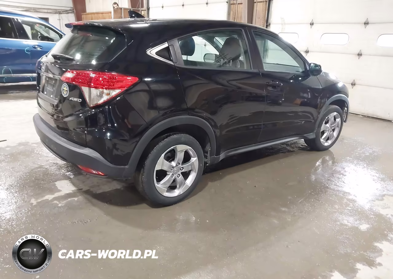 2022 Honda Hr-V Awd Lx VIN:3CZRU6H38NM703664 - 4