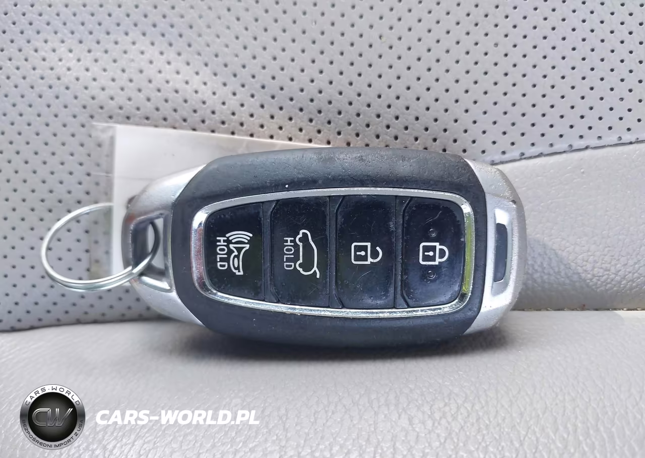 2020 Hyundai Veloster Turbo Ultimate VIN:KMHTH6AB1LU021201 - 11