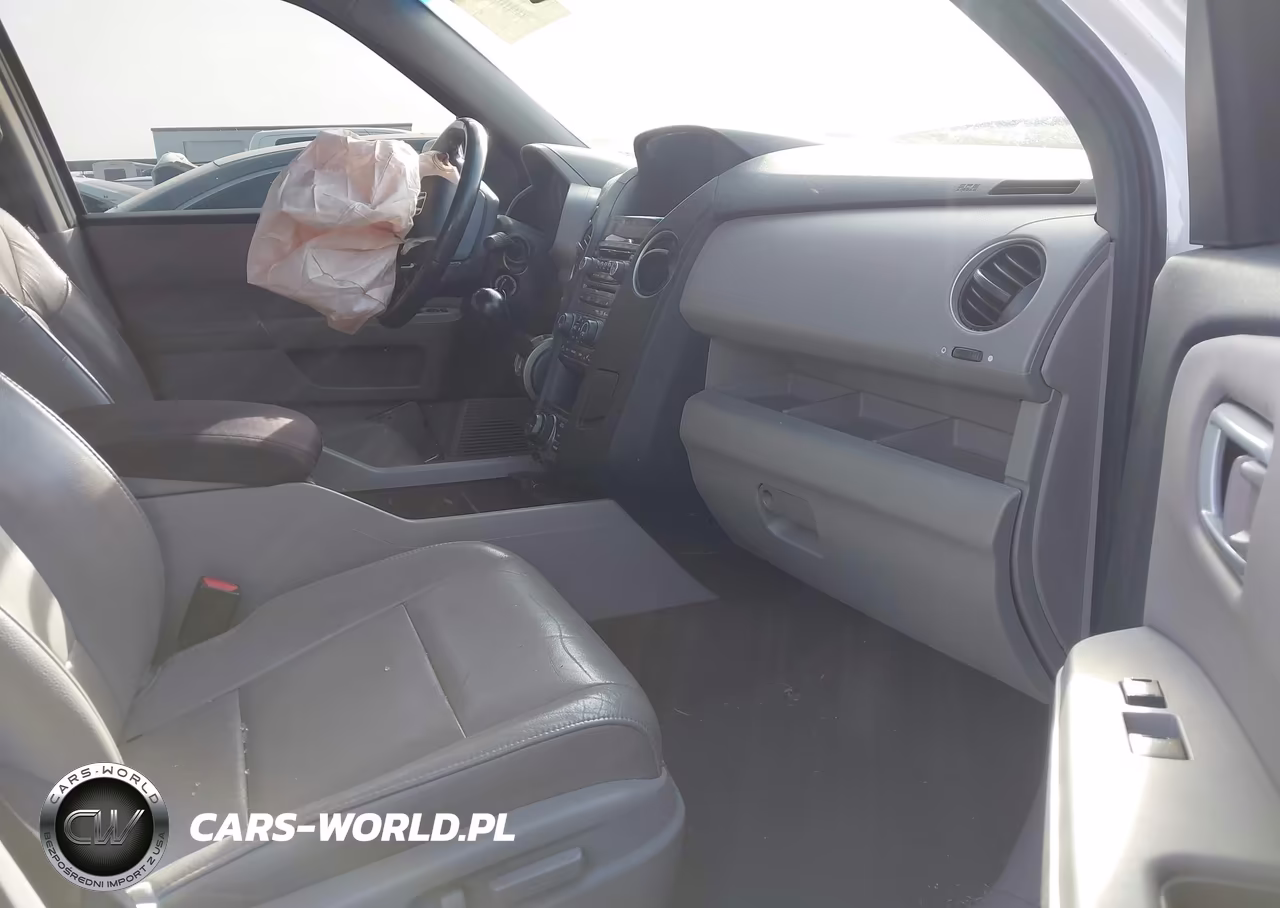 2012 Honda Pilot Touring VIN:5FNYF4H99CB019373 - 5
