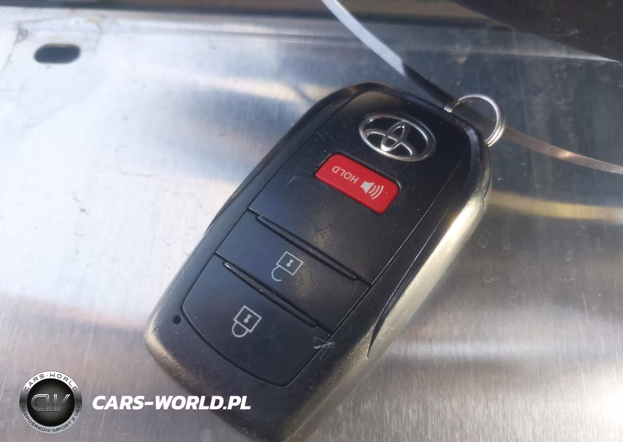 2022 Toyota Corolla Cross Le VIN:7MUCAAAG5NV034408 - 11