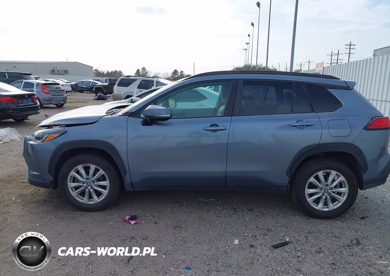 2022 Toyota Corolla Cross Le VIN:7MUCAAAG5NV034408 - 15