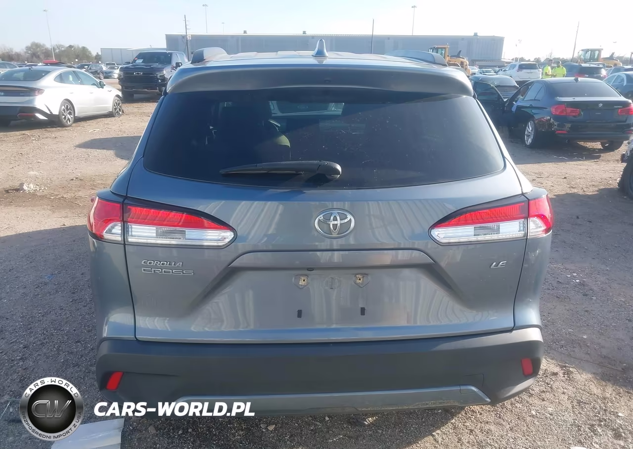 2022 Toyota Corolla Cross Le VIN:7MUCAAAG5NV034408 - 17