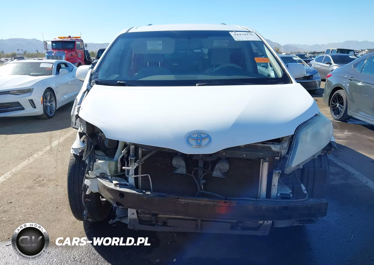 2014 Toyota Sienna Le V6 8 Passenger VIN:5TDKK3DC8ES519827 - 13