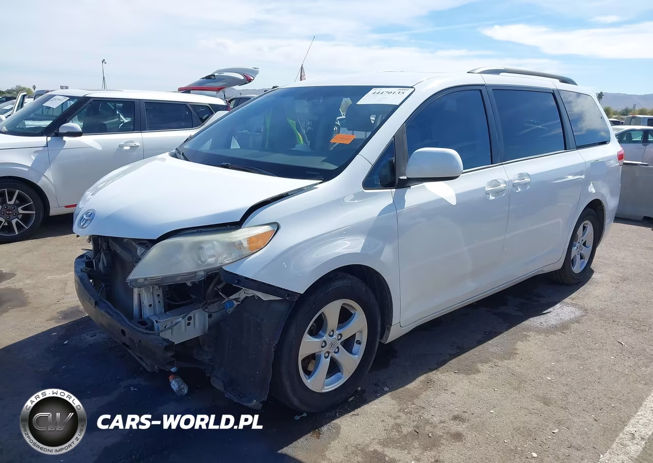 2014 Toyota Sienna Le V6 8 Passenger VIN:5TDKK3DC8ES519827 - 2