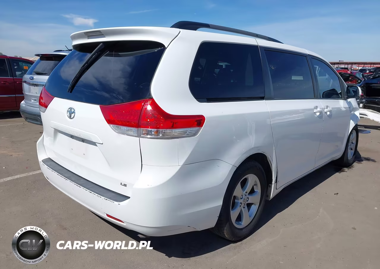 2014 Toyota Sienna Le V6 8 Passenger VIN:5TDKK3DC8ES519827 - 4