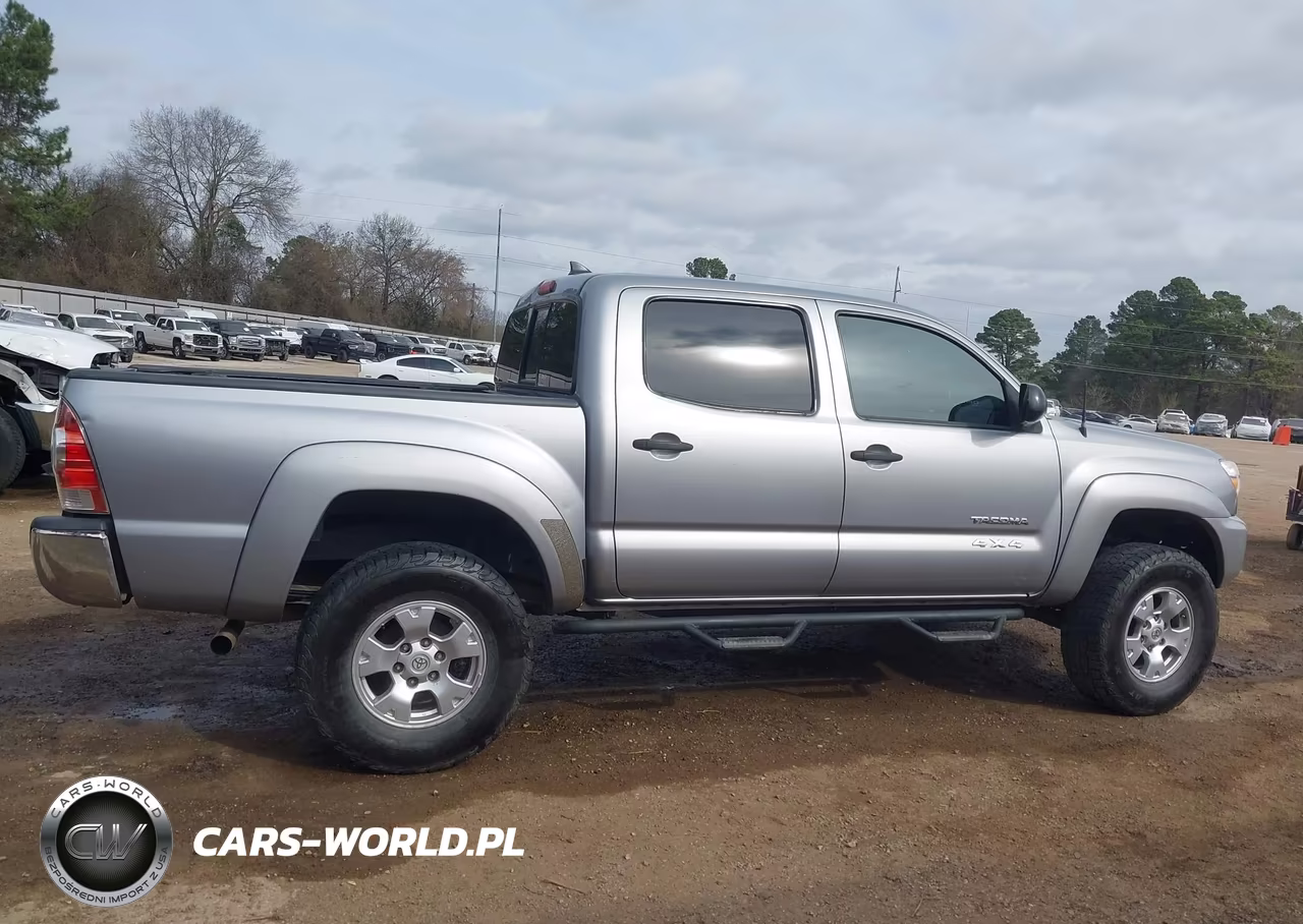 2014 Toyota Tacoma Base V6 VIN:3TMLU4EN7EM148292 - 13