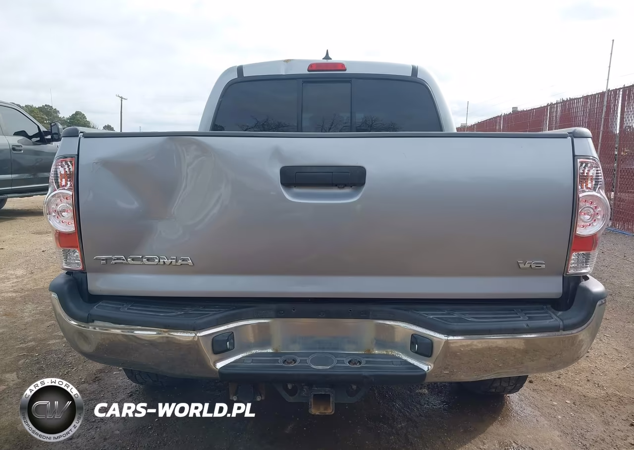 2014 Toyota Tacoma Base V6 VIN:3TMLU4EN7EM148292 - 16