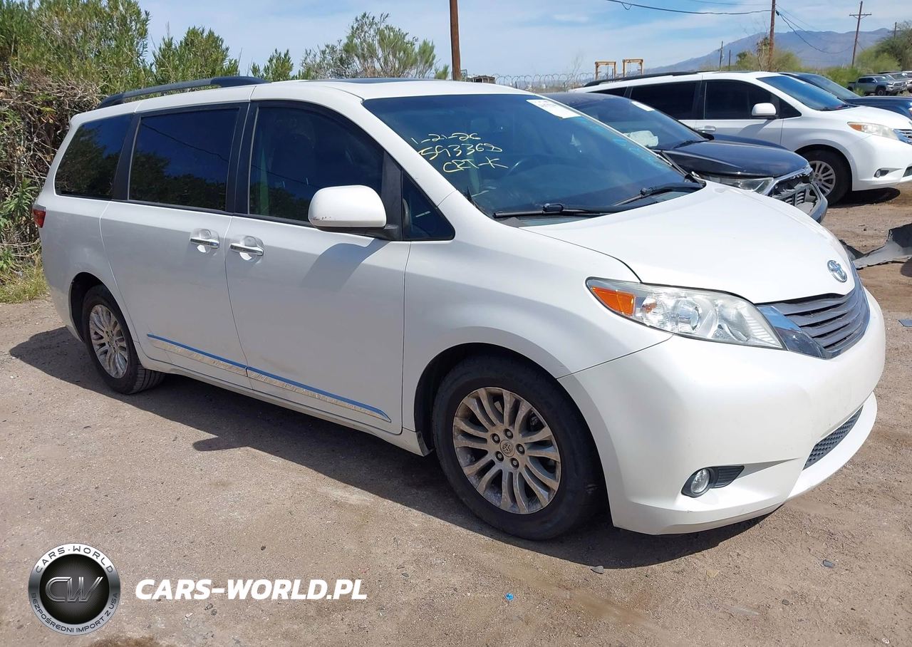 2015 Toyota Sienna Xle 8 Passenger