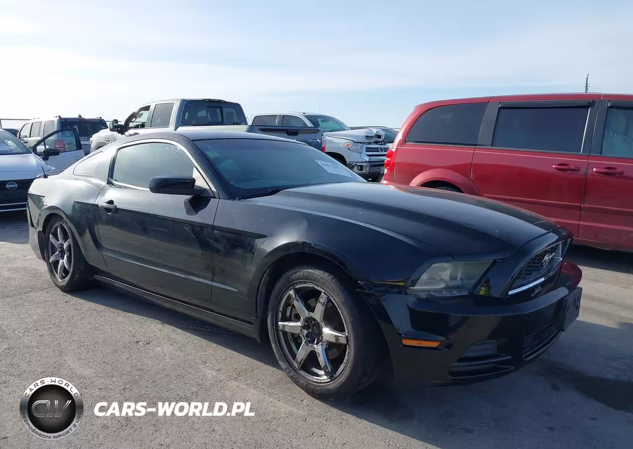 2013 Ford Mustang V6