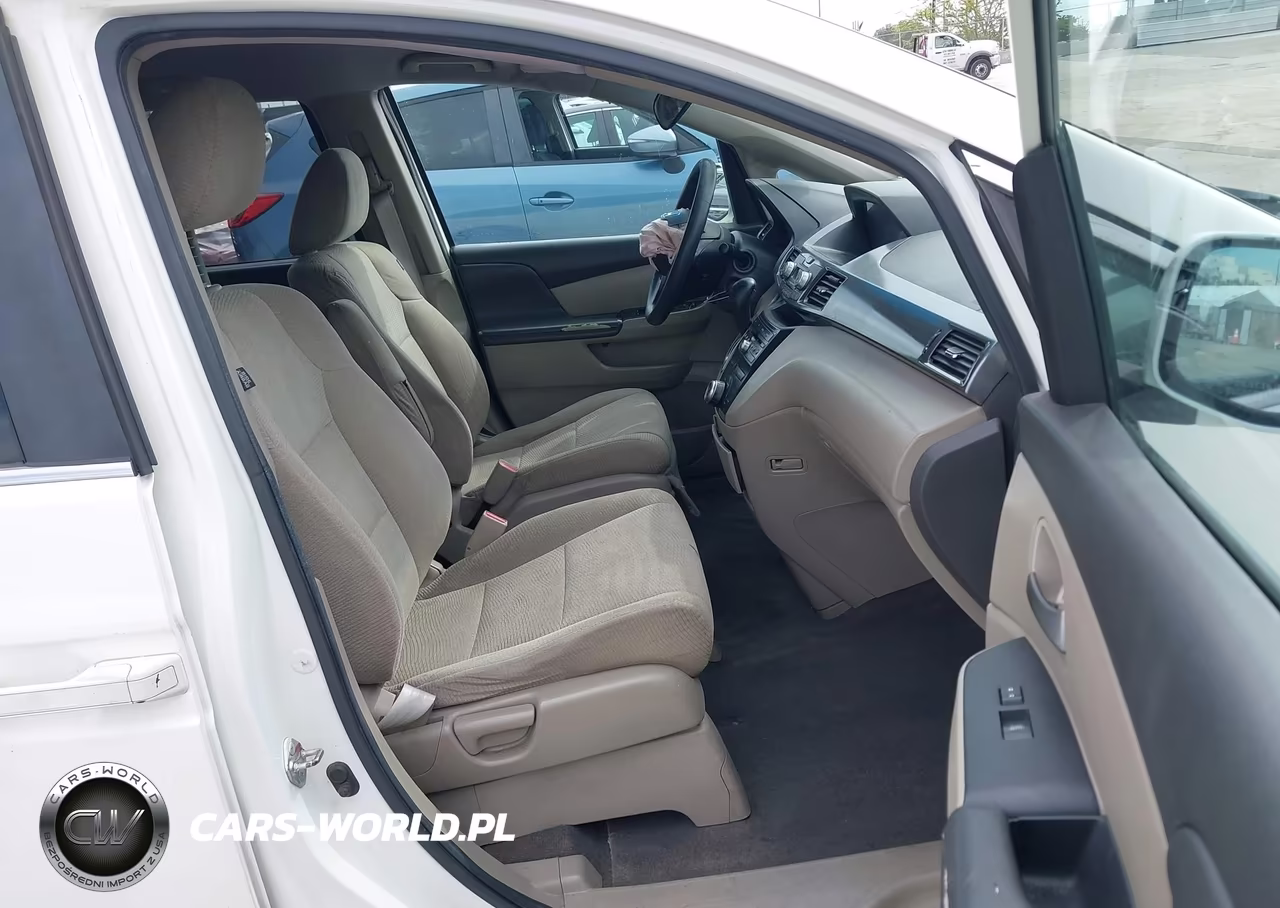 2013 Honda Odyssey Lx VIN:5FNRL5H24DB048870 - 5