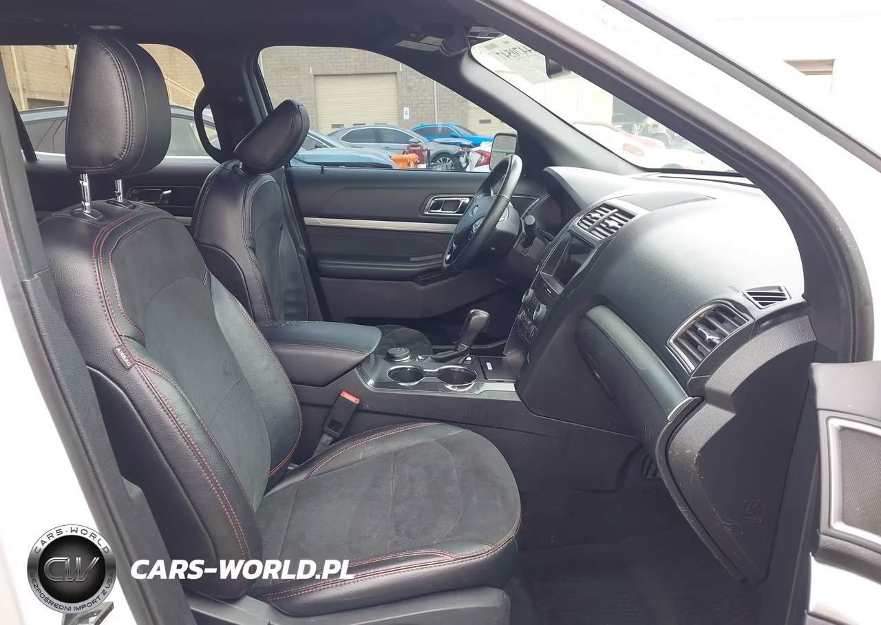 2019 Ford Explorer Xlt VIN:1FM5K8D86KGA28387 - 5