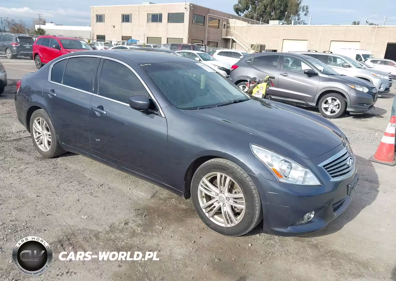 2012 Infiniti G37 Journey