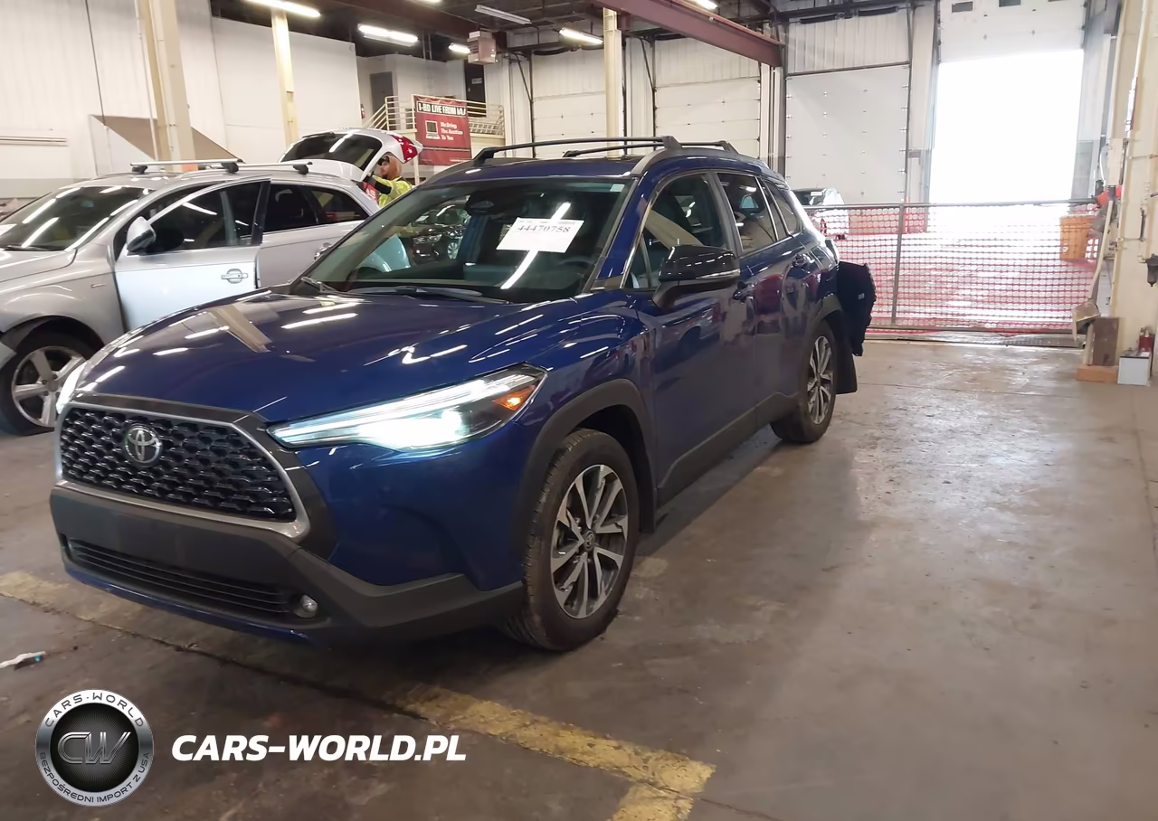 2025 Toyota Corolla Cross Xle VIN:7MUDAABG5SV138850 - 2