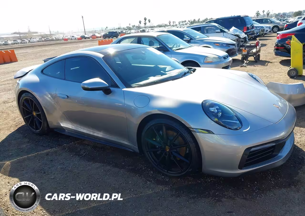 2022 Porsche 911 Carrera-Carrera 4