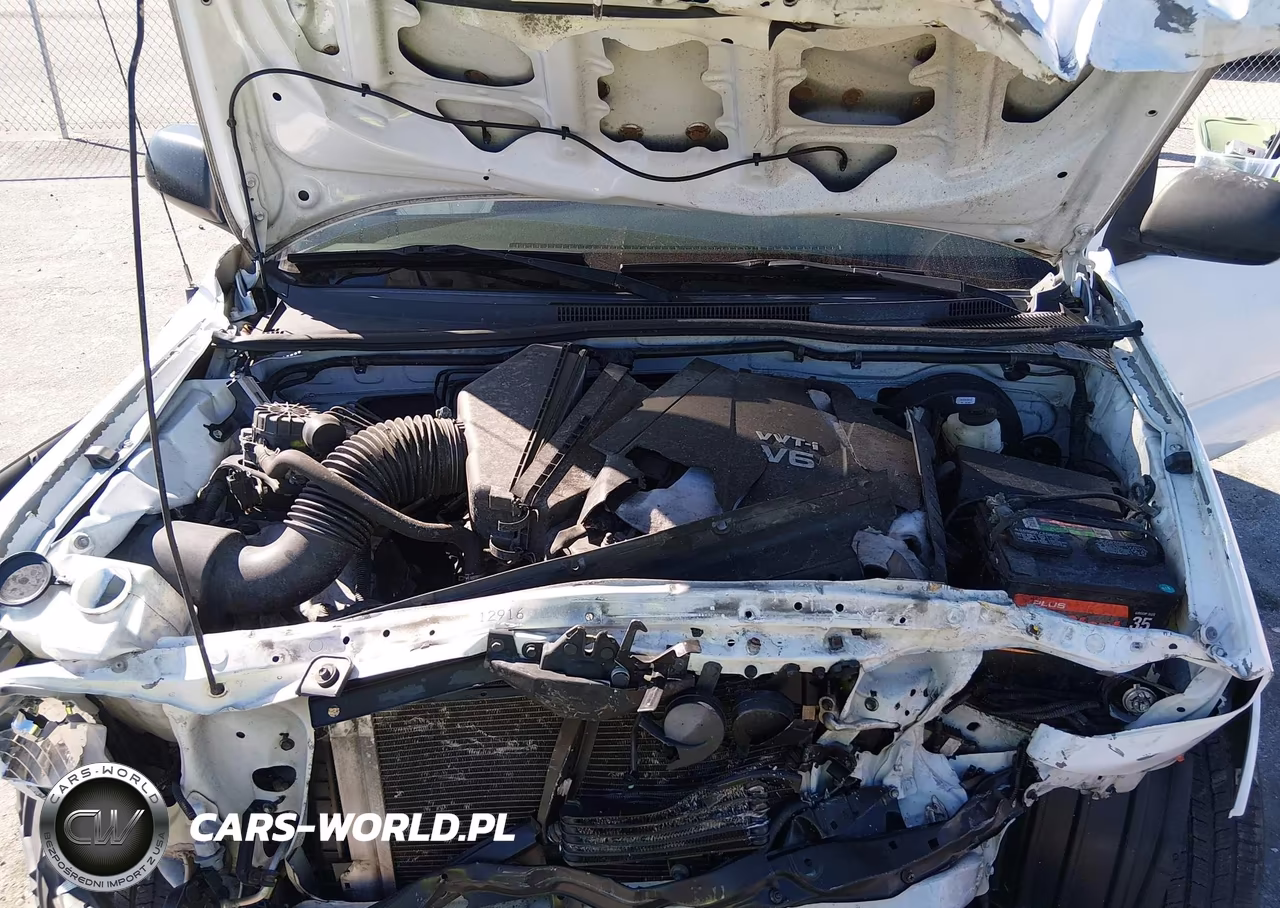 2015 Toyota Tacoma Prerunner V6 VIN:3TMJU4GN1FM180063 - 10