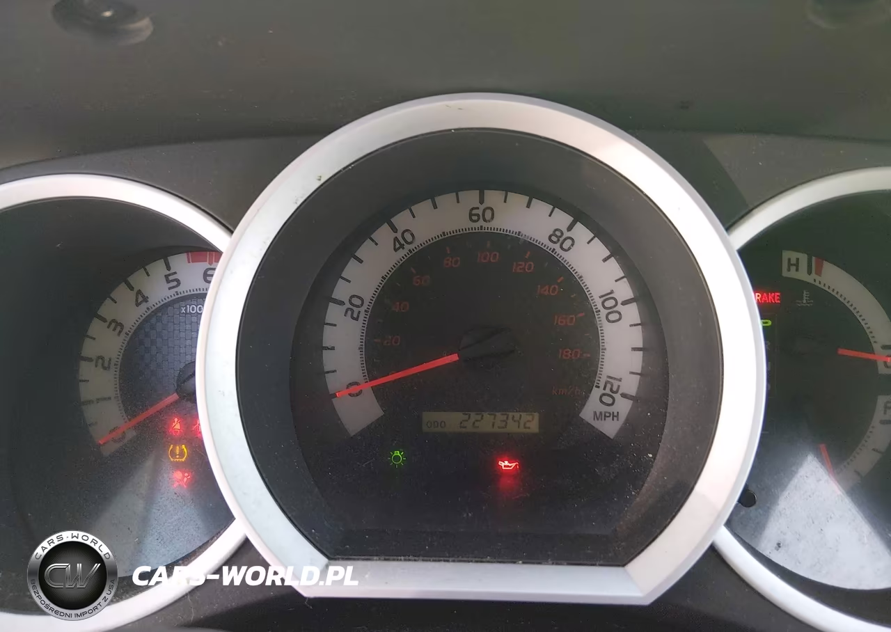 2015 Toyota Tacoma Prerunner V6 VIN:3TMJU4GN1FM180063 - 15