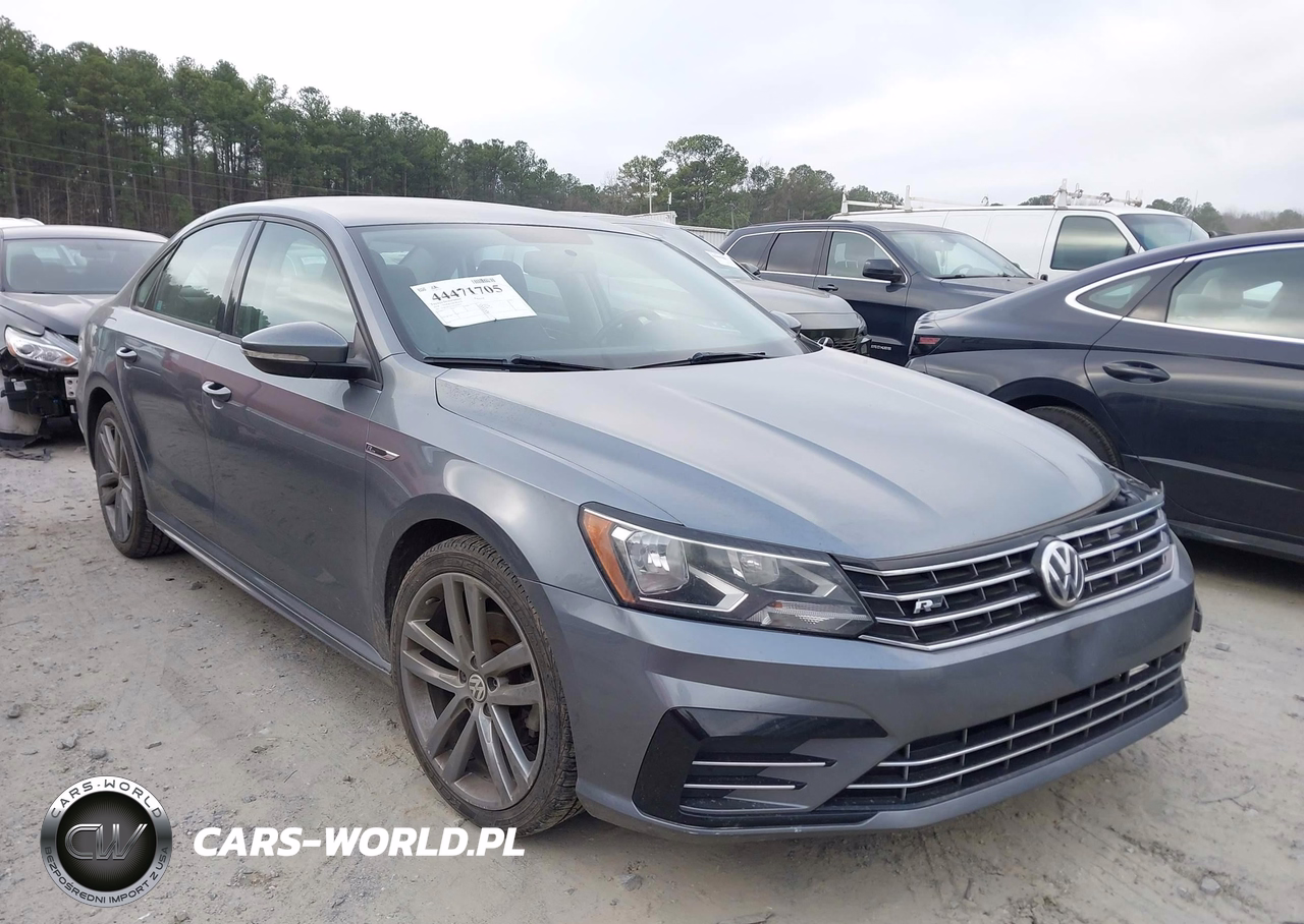 2018 Volkswagen Passat 2.0T R-Line-2.0T S