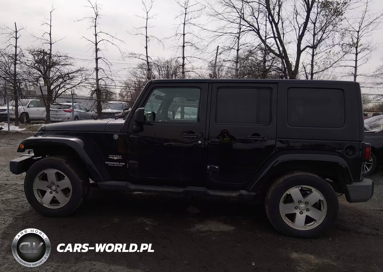 2008 Jeep Wrangler Unlimited Sahara VIN:1J8GA59148L627095 - 14