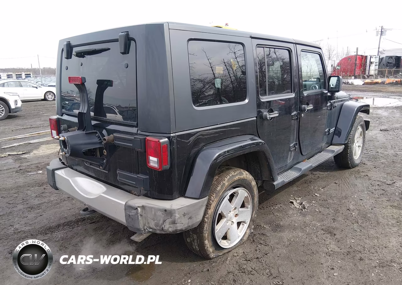 2008 Jeep Wrangler Unlimited Sahara VIN:1J8GA59148L627095 - 4
