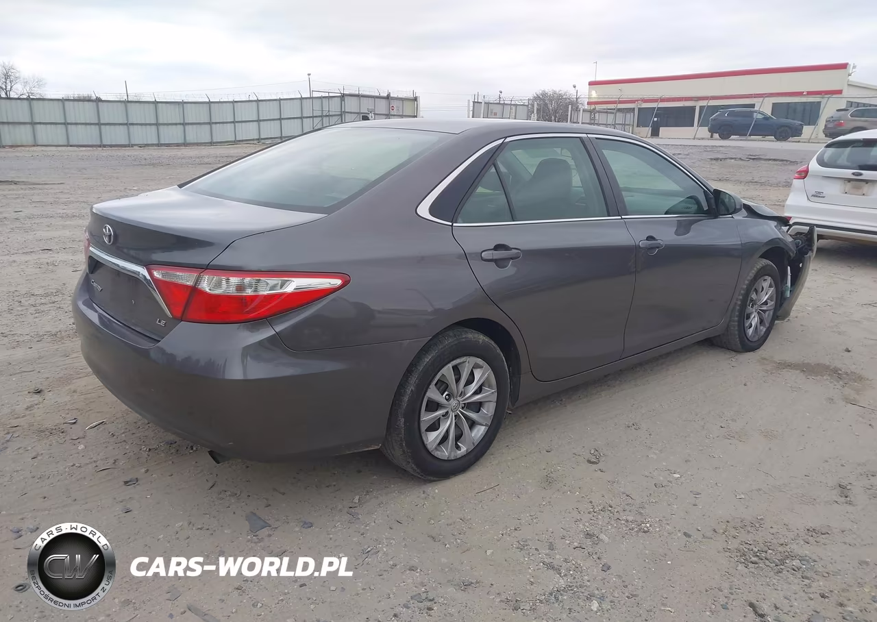 2016 Toyota Camry Le VIN:4T1BF1FK9GU516166 - 4
